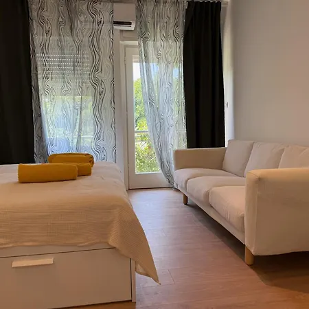 Apartment House Sani, Kacjak, Crikvenica